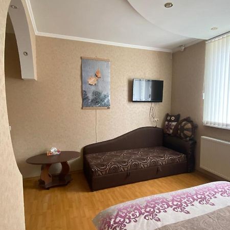 Отель Рио Melitopolʼ Exterior foto