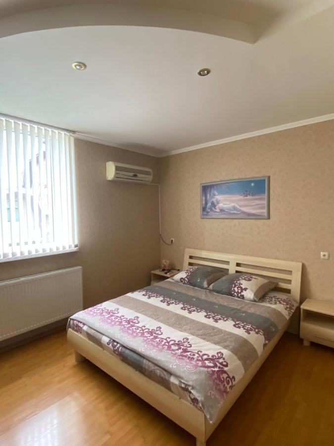 Отель Рио Melitopolʼ Exterior foto